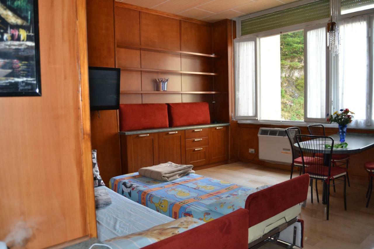 Appartamenti Lago Di Como Valbrona Extérieur photo
